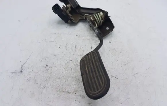 Toyota Avensis Verso Accelerator throttle pedal 892814010 1983003010 05D15
