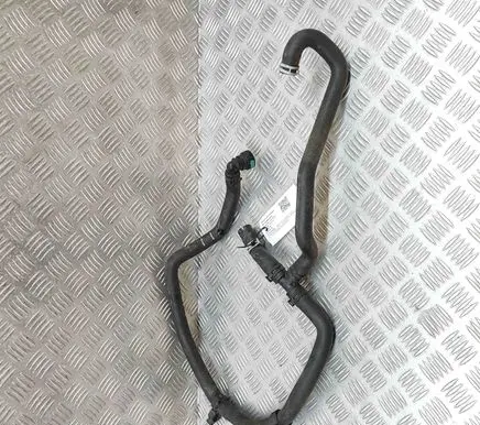 Land Rover Range Rover Sport L494 Engine coolant pipe/hose CPLA8063AD