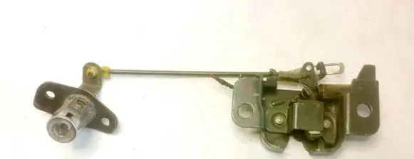 Hyundai Coupe Loading door lock 