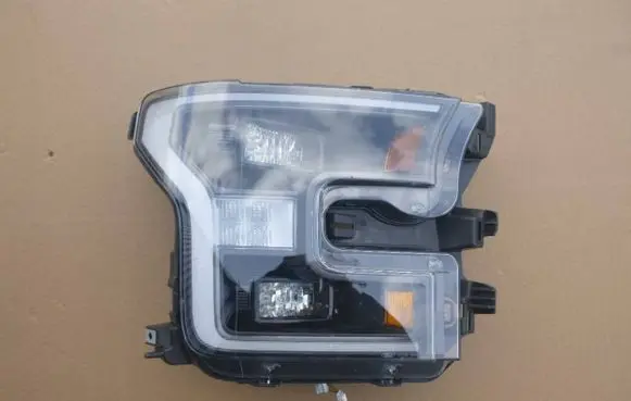 Ford F150 Headlight/headlamp HL3Z13008L 5633013