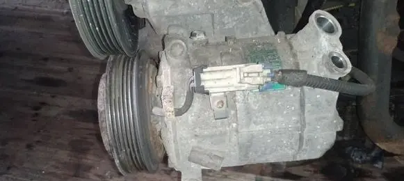 Opel Signum Air conditioning (A/C) compressor (pump) 13140505