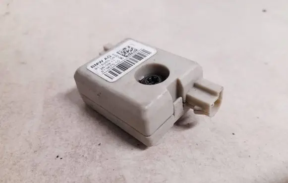 BMW 5 F10 F11 Antenna control unit 911826206 9118262