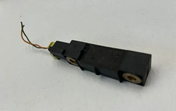 Volvo S80 Airbag deployment crash/impact sensor 8622365 000672 170200