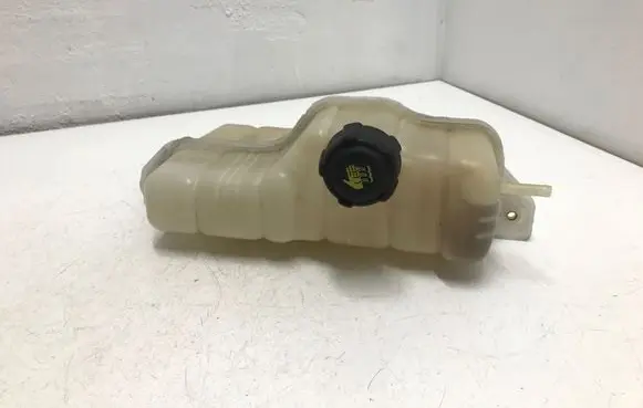 Nissan Juke I F15 Coolant expansion tank/reservoir 21710BV80A 21711BV80A
