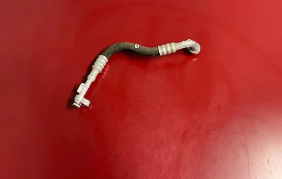 BMW i3 Air conditioning (A/C) pipe/hose 9317398 64509317398