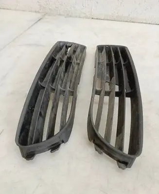 Audi A4 S4 B5 8D Front bumper lower grill 8D0807346 8D0807345