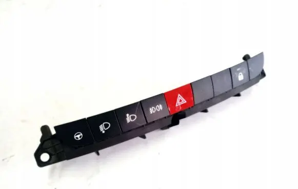 Fiat 500L Tailgate/trunk/boot open switch 