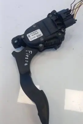 Ford Fusion Accelerator throttle pedal 6PV00856700 2S619F836AA