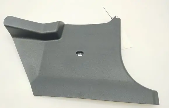 Foot area side trim