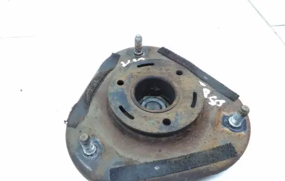Toyota Corolla Verso AR10 Front upper strut mount 