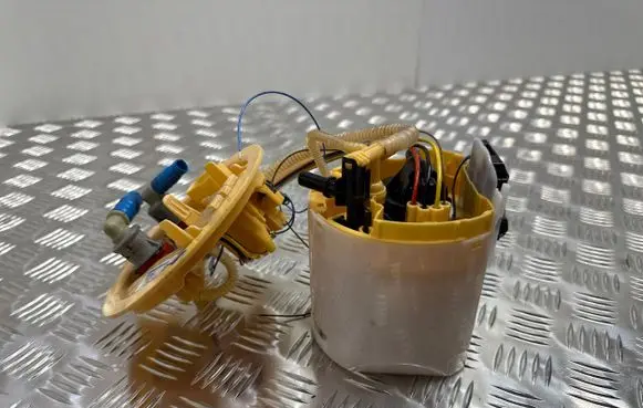 BMW 2 G42 In-tank fuel pump 7401430 7473447