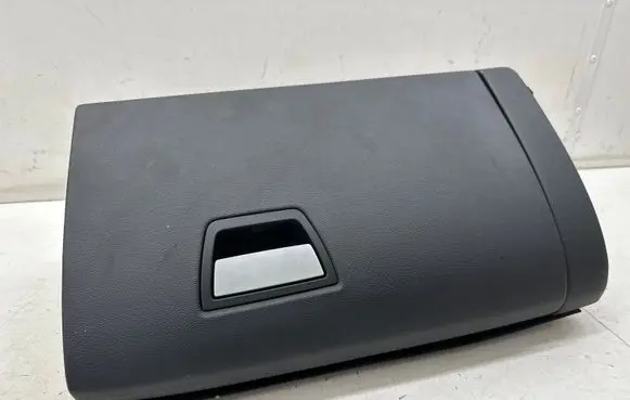 Maserati Ghibli Glove box 06700196250
