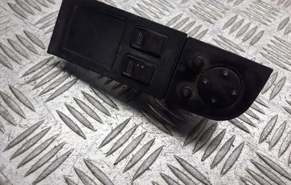 Audi 80 90 S2 B4 Front door window switch trim 