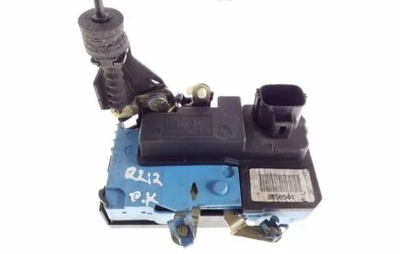 Volvo S60 Front door lock 8650544
