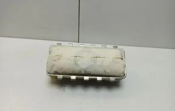 Volkswagen Polo V 6R Passenger airbag 6RS880204