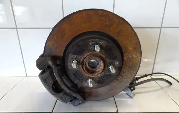 Hyundai i20 (GB IB) Front wheel hub spindle knuckle