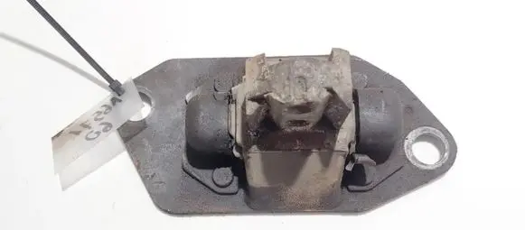 Volvo S60 Engine mount bracket 30748811 r76ja