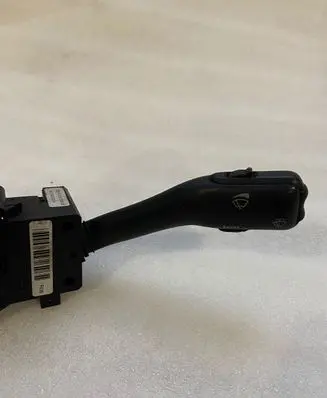 Volkswagen PASSAT B5.5 Wiper control stalk 4B0953503G CZK0301202022