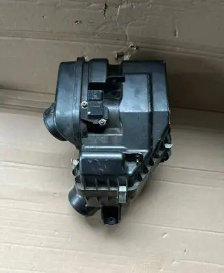 Honda CR-V Air filter box ACC32
