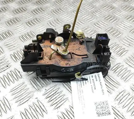 Opel Vivaro Rear door lock 905033916R 93867687