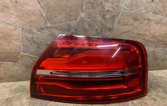 Audi A8 S8 D4 4H Rear/tail lights 4H0945096