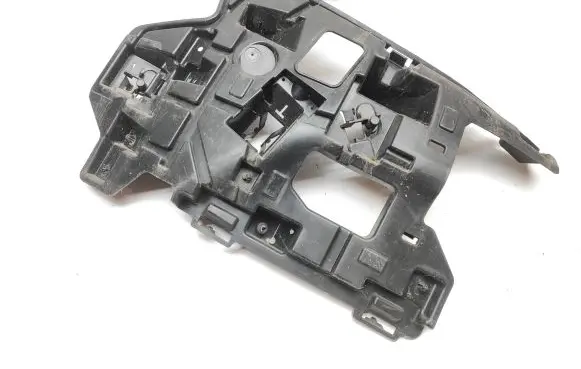 Volvo V40 Front bumper mounting bracket 31283741
