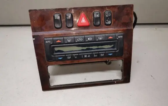 Mercedes-Benz E W210 Climate control unit A2106890331 2108210071