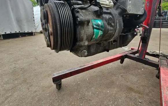 Opel Signum Air conditioning (A/C) compressor (pump) 0470504214