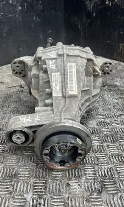 Jeep Grand Cherokee Rear differential P68251553AA