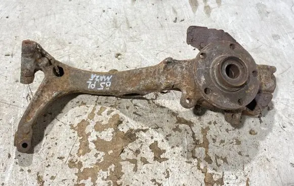 Audi A4 S4 B5 8D Front wheel hub spindle knuckle
