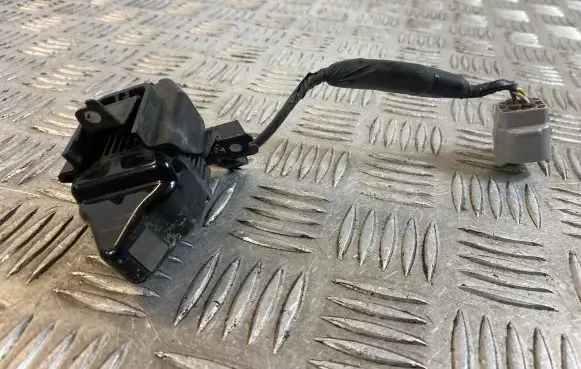 Toyota Corolla Verso AR10 Front bumper camera 8679064020
