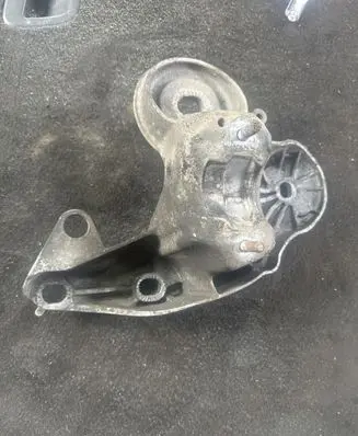 Audi A6 S6 C6 4F Engine mounting bracket