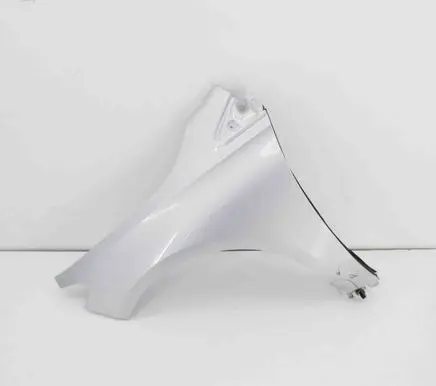 Mercedes-Benz B W247 Fender