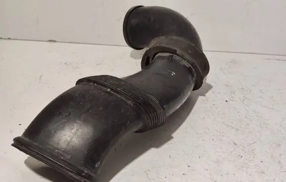 Volkswagen Touareg I Air intake duct part 7L6129752A 7L6129609B
