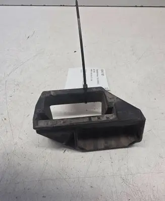 BMW 7 E65 E66 Radiator mount bracket 7508017