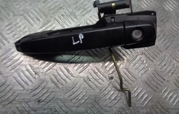 Toyota Avensis T250 Front door interior handle