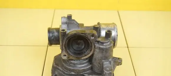 Opel Corsa E Throttle body valve 55277989 B13DTE
