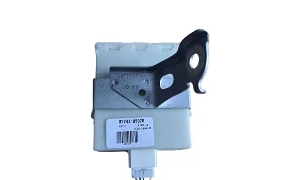 Toyota Avensis T250 Door control unit/module 8974105070