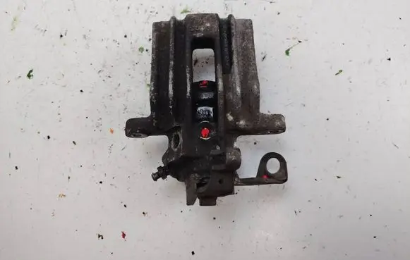 Skoda Praktik (5J8) Rear brake caliper 