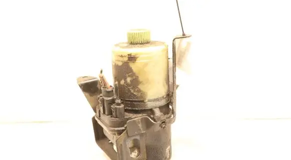 Skoda Fabia Mk2 (5J) Power steering pump