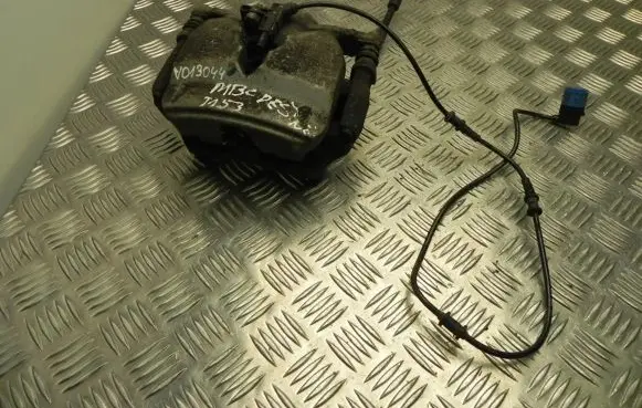 Mercedes-Benz C AMG W205 Front brake caliper A2054212610 VD13044