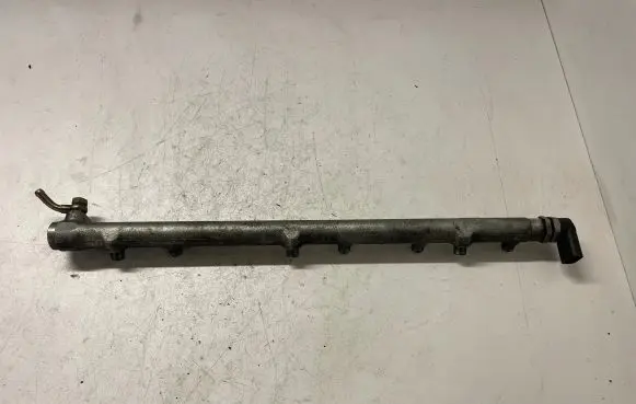 BMW 5 E60 E61 Fuel main line pipe 7788679