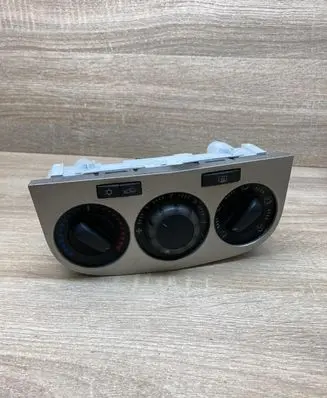 Opel Corsa D Climate control unit