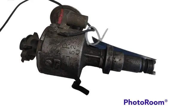 Renault 5 Spark distributor 525387A R324C33