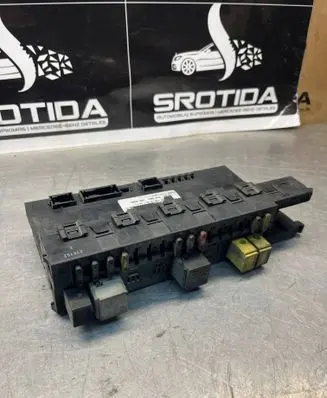 Mercedes-Benz C W203 Comfort/convenience module 2035450701 5DK00797420