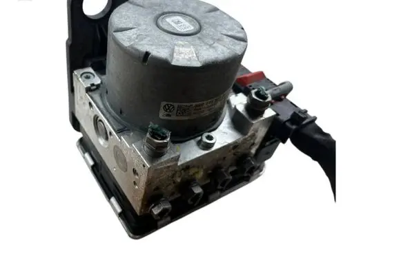 Volkswagen Golf VII ABS Pump 5Q0614517EE 10022016544 0013100220154