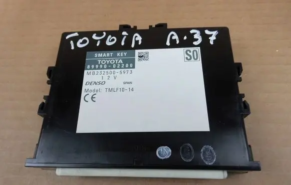 Toyota Auris E180 Keyless (KESSY) go control unit/module 8999002200