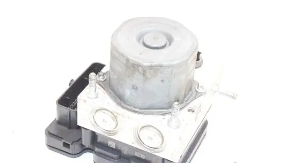 Infiniti Q30 ABS Pump A0914310000 0265956280