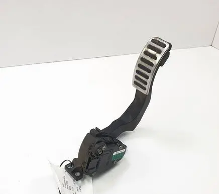 Volkswagen Phaeton Accelerator throttle pedal 3D1721503L