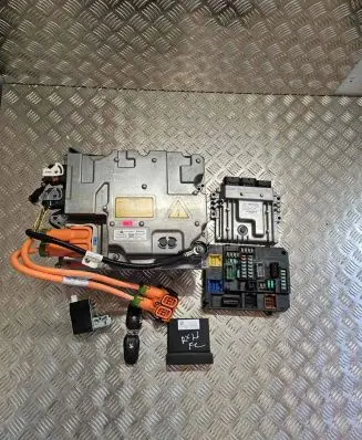 Peugeot 508 RXH Voltage converter inverter 9812824980 0437508181 2F03020000014